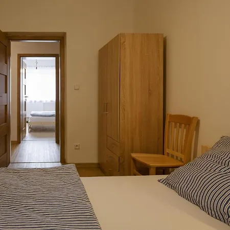 - 3br, Kitchen & Living Διαμέρισμα *